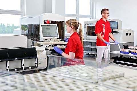 Fotoshooting Business Portraits Fashion Fotograf Berlin © www.henninghattendorf.com