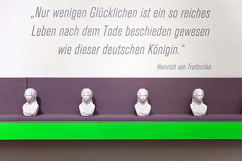Fotoshooting Business Portraits Fashion Fotograf Berlin © www.henninghattendorf.com